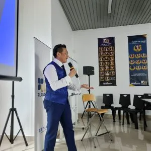 20220812_145208-300x300