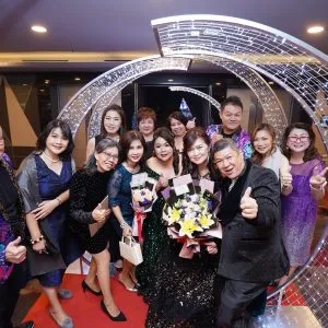 award_star15-300x300