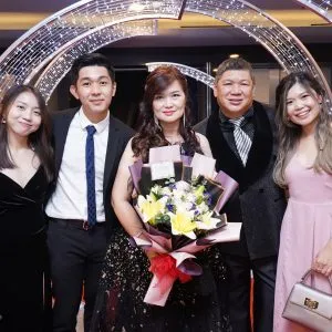 award_star18-300x300