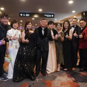 award_star42-300x300