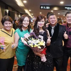 award_star46-300x300