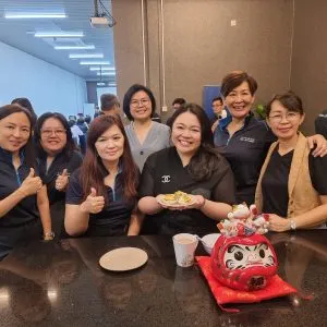 sd_academy12-300x300