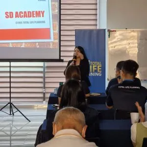 sd_academy19-300x300