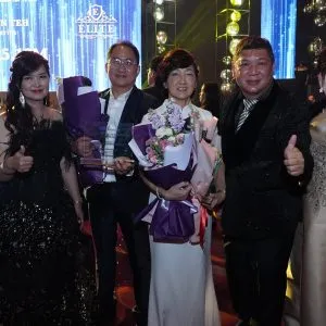 star_award17-300x300